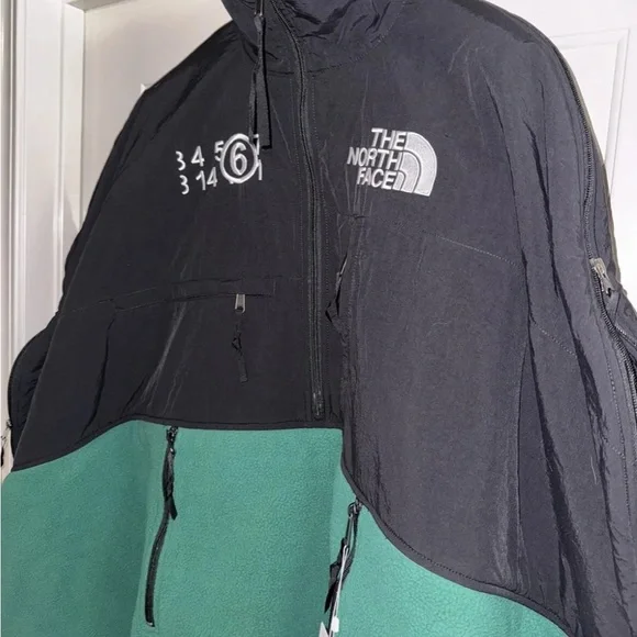 MM6 Maison Martin Margiela Black and Green Cape - NWT - Picture 4 of 7